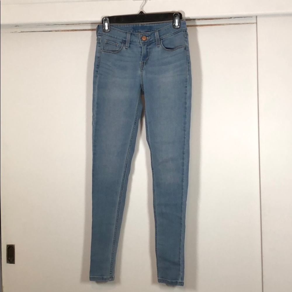 Pair of Levi’s 710 skinny jeans Worn once size 24